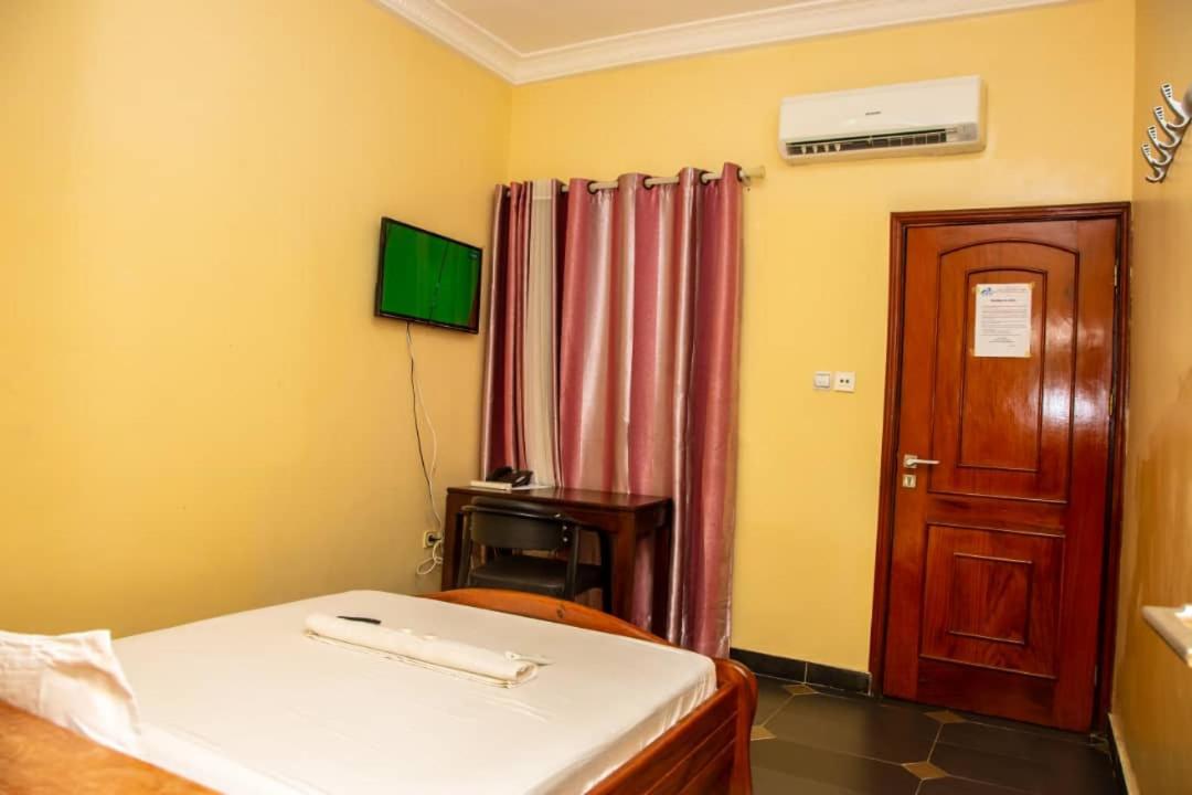Benin Berge Hotel Kotonu Zewnętrze zdjęcie